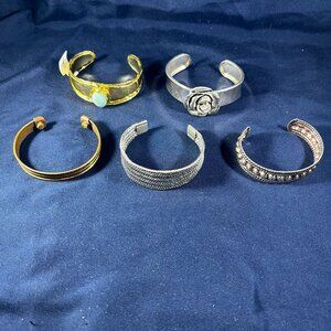 Set Of 5 Cuff Bracelets Featuring Mixed Designs & Textures By 2 Chic Gold & Silv